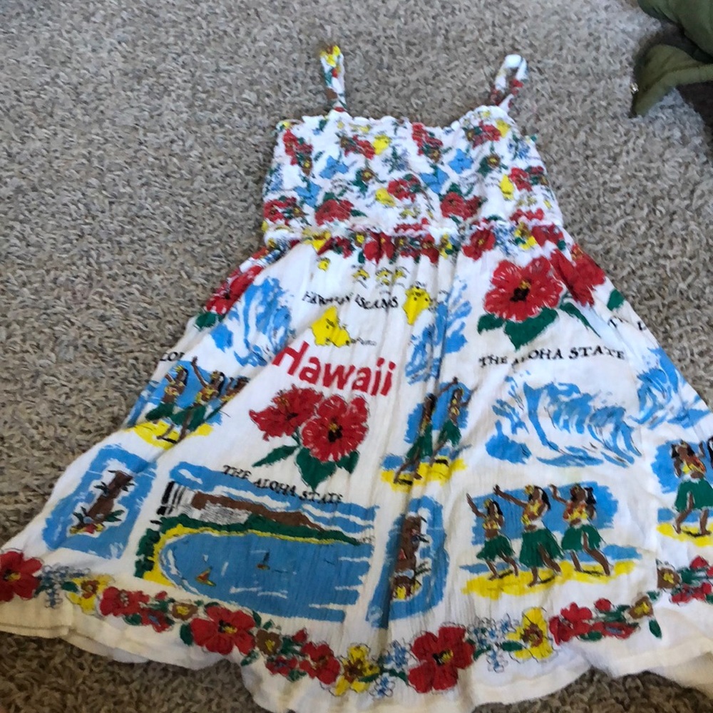 hawaiian print dress with smock detailing